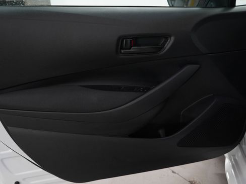 Used 2025 Toyota Corolla LE FWD image 18