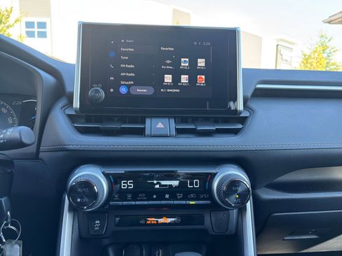 Used 2025 Toyota RAV4 LE image 18