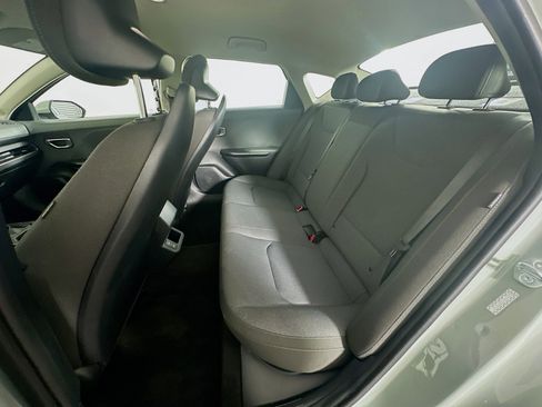 Used 2025 Kia K4 LXS FWD image 28