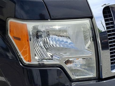 Used 2010 Ford F150 XLT image 27