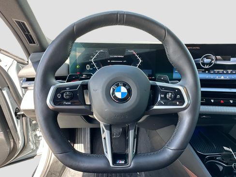 Used 2025 BMW 530i w/ M Sport Package RWD image 10