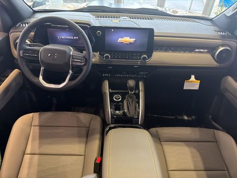 New 2026 Chevrolet Colorado ZR2 w/ Technology Package image 32