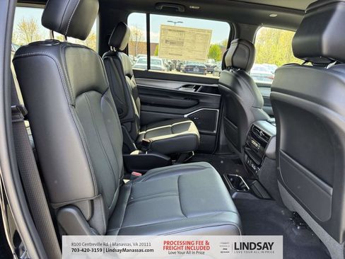 New 2026 Jeep Grand Wagoneer 4WD image 13