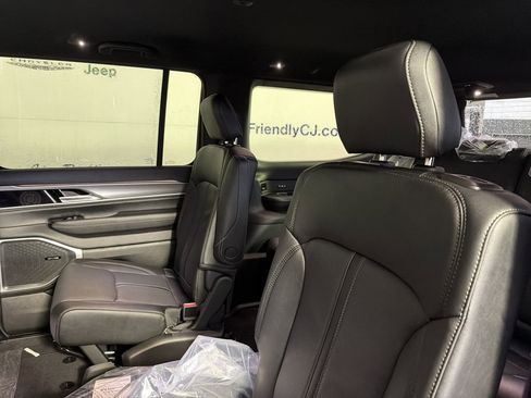 New 2026 Jeep Grand Wagoneer Limited AWD/4WD image 26