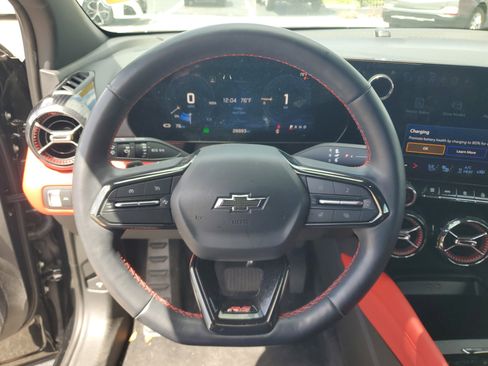 Used 2024 Chevrolet Blazer EV RS image 17