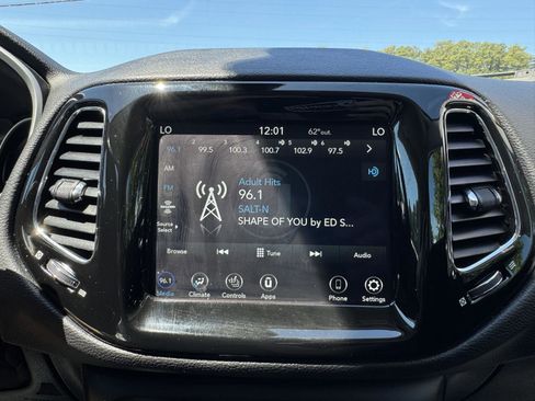 Used 2021 Jeep Compass Limited AWD/4WD image 19