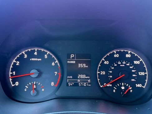 Used 2022 Hyundai Accent SEL image 21