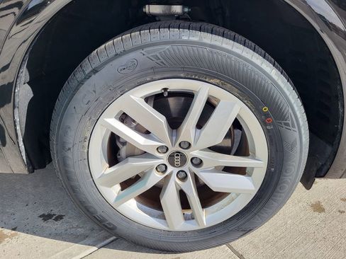 Certified 2023 Audi Q5 2.0T Premium w/ Convenience Package image 15