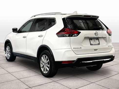 Used 2018 Nissan Rogue SV AWD/4WD image 10