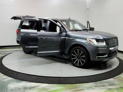 Used 2021 Lincoln Navigator L Reserve w/ Luxury Package image 10