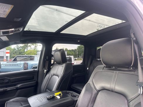 Used 2022 RAM 1500 Limited w/ Body Color Bumper Group AWD/4WD image 38