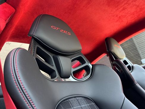 Certified 2018 Porsche 911 GT2 RS RWD image 17