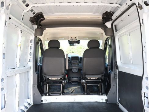 Used 2023 RAM ProMaster 2500 FWD image 22