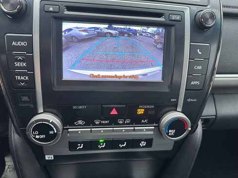 Used 2013 Toyota Camry XLE image 20