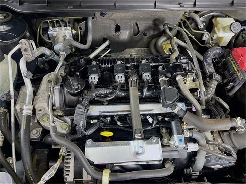 Used 2022 Nissan Kicks S image 29