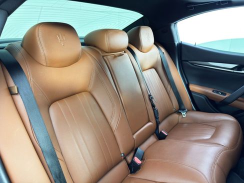 Used 2018 Maserati Ghibli image 39
