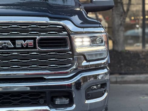 Used 2022 RAM 2500 Limited AWD/4WD image 4