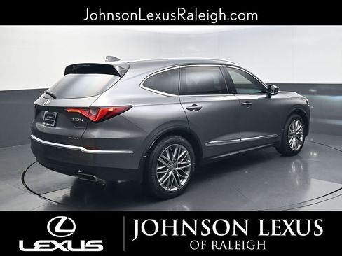 Used 2024 Acura MDX SH-AWD w/ Advance Package image 9
