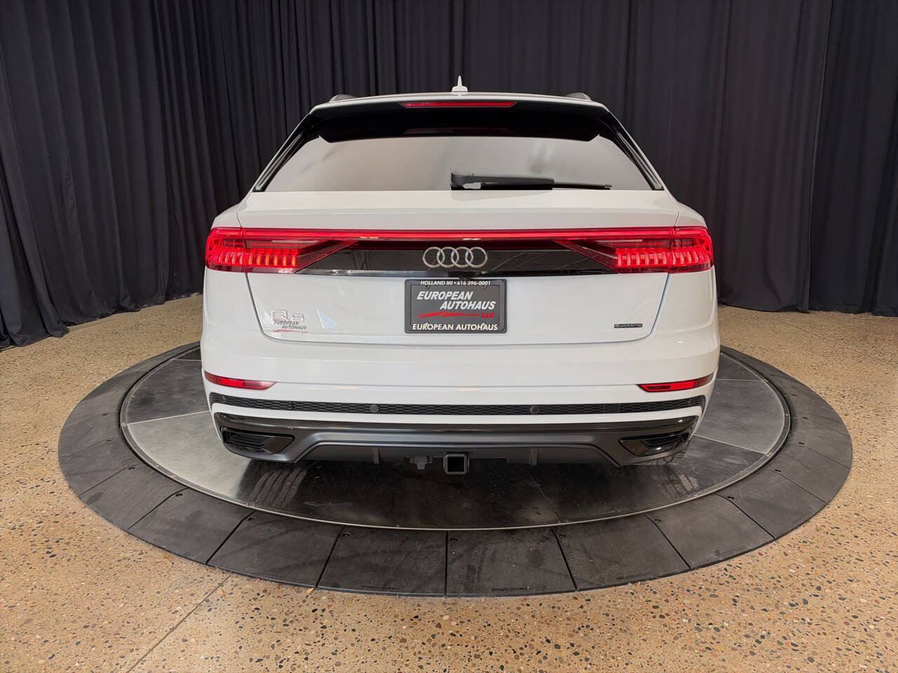Used 2020 Audi Q8 Premium Plus w/ Premium Plus Package AWD/4WD image 5
