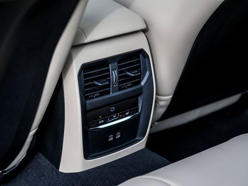 New 2026 BMW 330i xDrive Sedan w/ M Sport Package image 24