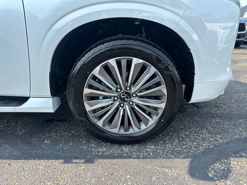 New 2027 INFINITI QX80 Luxe AWD/4WD image 9