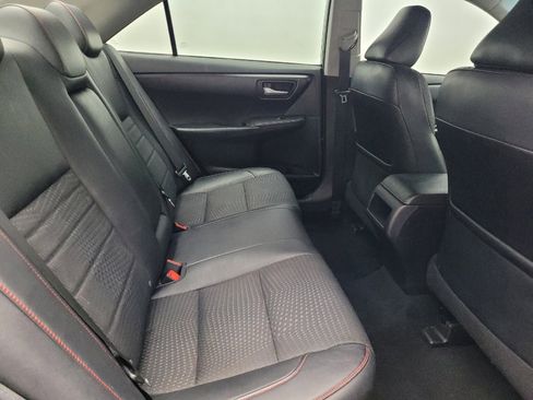 Used 2015 Toyota Camry SE image 19