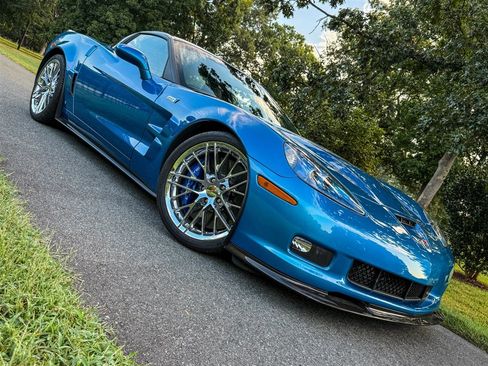 Used 2009 Chevrolet Corvette ZR1 w/ Preferred Equipment Group RWD image 32