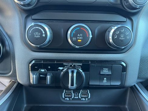 Used 2022 RAM 1500 Big Horn w/ Trailer Tow Group (B) image 29