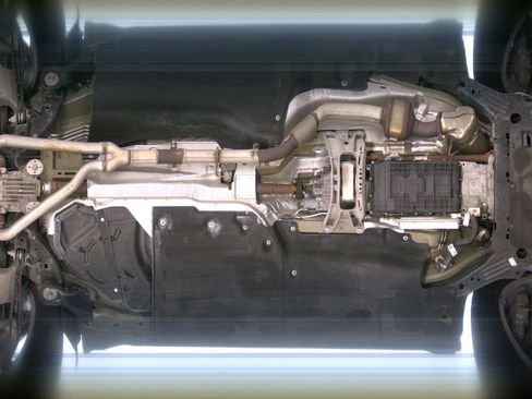 Used 2023 Ford Explorer XLT w/ Equipment Group 202A AWD/4WD image 25