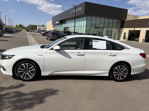 Used 2021 Honda Accord Hybrid image 8