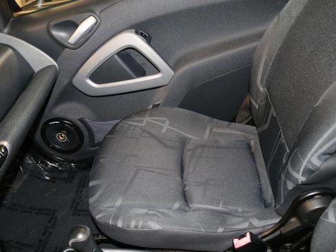 Used 2009 smart fortwo passion RWD image 65