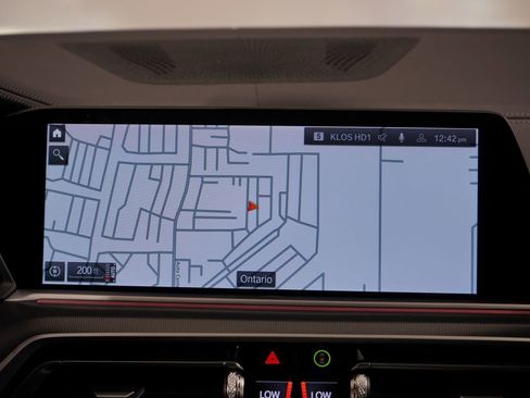 Used 2023 BMW X5 xDrive40i w/ M Sport Package image 12