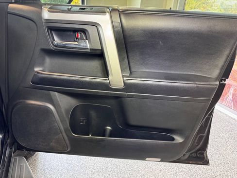 Used 2019 Toyota 4Runner SR5 AWD/4WD image 44