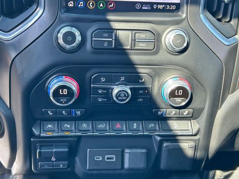 Used 2020 GMC Sierra 1500 AT4 w/ AT4 Premium Package image 22