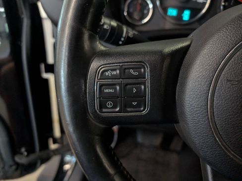 Used 2015 Jeep Wrangler Unlimited Sport w/ Quick Order Package 24S AWD/4WD image 18