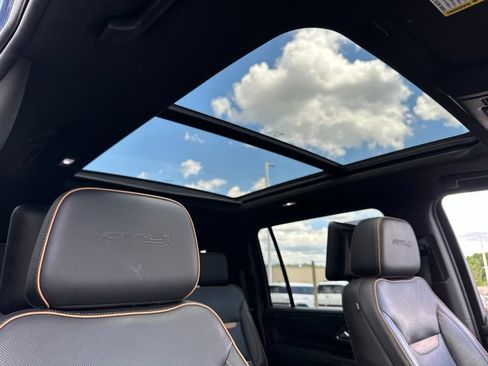 Used 2021 GMC Yukon XL AT4 w/ AT4 Premium Plus Package AWD/4WD image 30