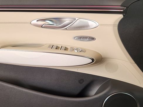 New 2026 Genesis GV70 2.5T Advanced AWD/4WD image 19
