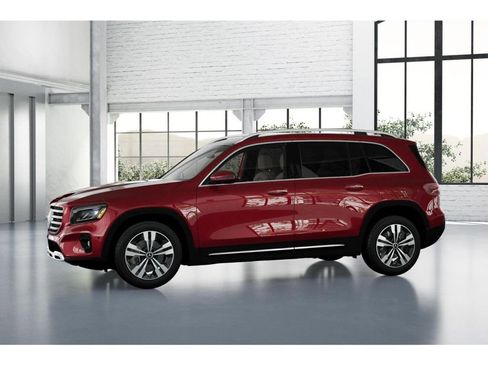 New 2026 Mercedes-Benz GLB 250 4MATIC image 36