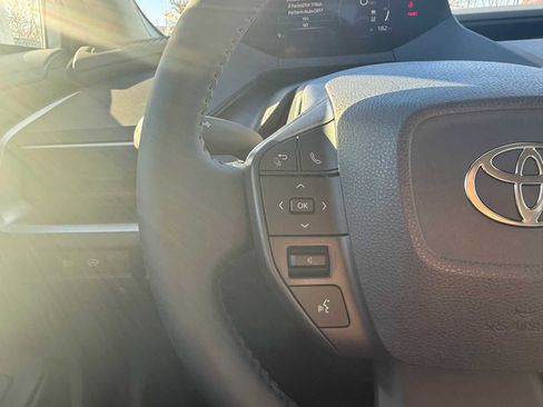 New 2026 Toyota Prius LE image 10