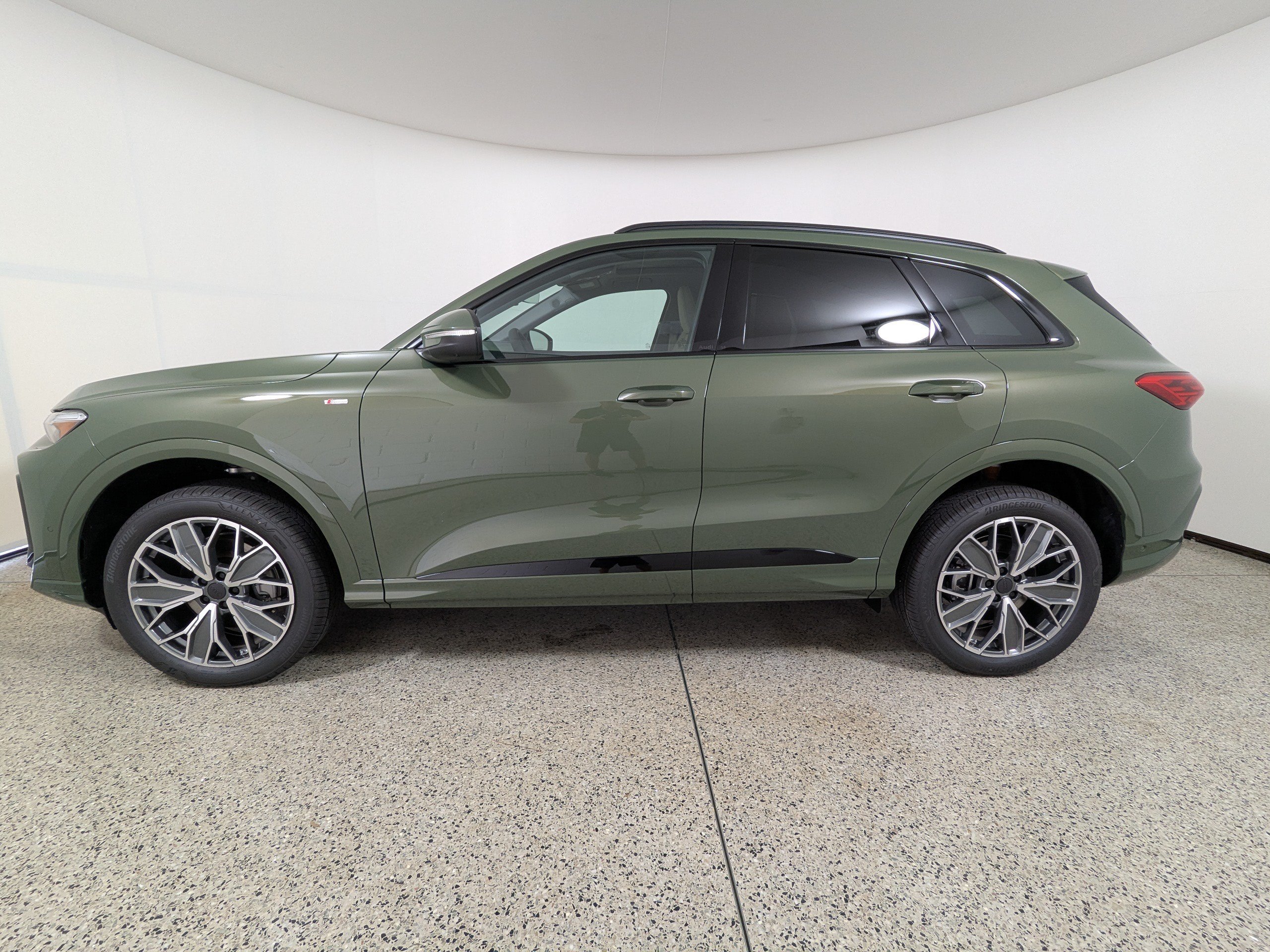 New 2026 Audi Q5 Premium Plus AWD/4WD image 4