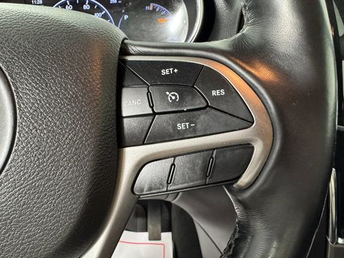 Used 2021 Jeep Grand Cherokee Limited w/ Trailer Tow Group IV AWD/4WD image 16