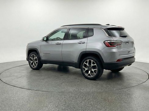 Used 2025 Jeep Compass Limited AWD/4WD image 6