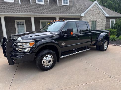 Used 2012 Ford F450 Lariat AWD/4WD image 2