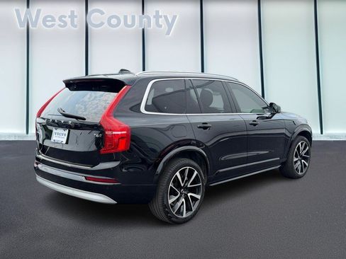 Used 2022 Volvo XC90 T6 Momentum w/ Advanced Package AWD/4WD image 4