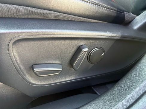Used 2025 Ford Escape ST-Line AWD/4WD image 28