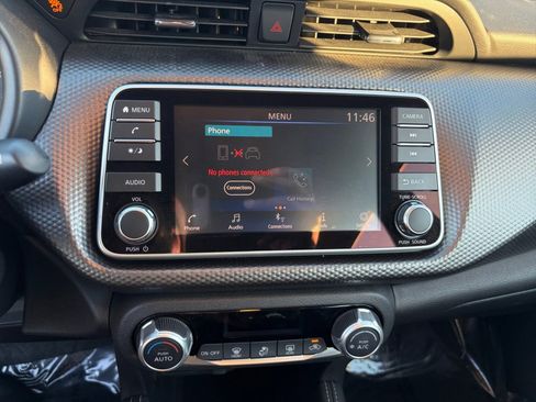 Used 2020 Nissan Kicks SV image 20