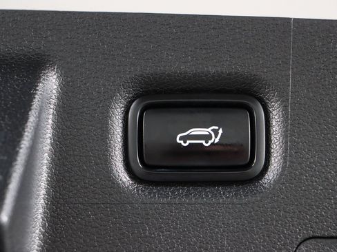 Used 2021 Hyundai Santa Fe SEL w/ Convenience Package FWD image 29