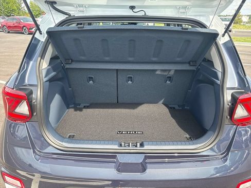 New 2026 Hyundai Venue SEL FWD image 27