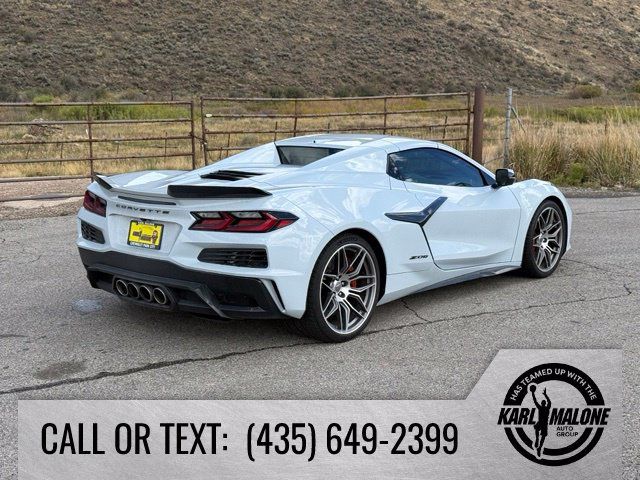 Used 2024 Chevrolet Corvette Z06 w/ Stealth Interior Trim Package RWD image 6