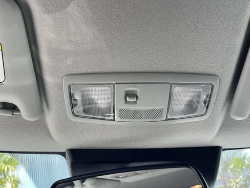 Used 2025 Mitsubishi Outlander Sport SE AWD/4WD image 28